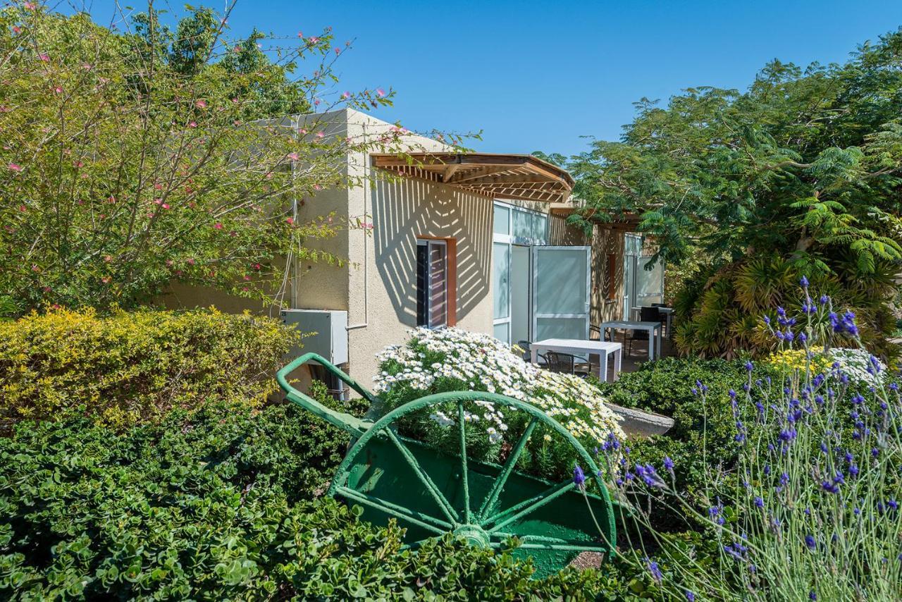 Eilot Kibbutz Country Lodging Eilat Eksteriør bilde